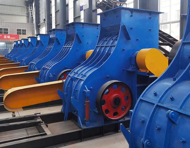 雙級無篩底粉碎機適合粉碎硅酸巖嗎?效果如何？